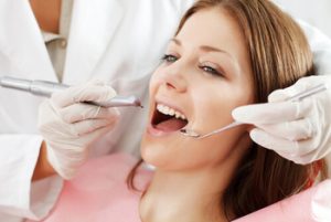 do veneers damage teeth check